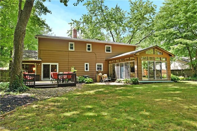 5841 Sampson Drive, Girard, OH 44420