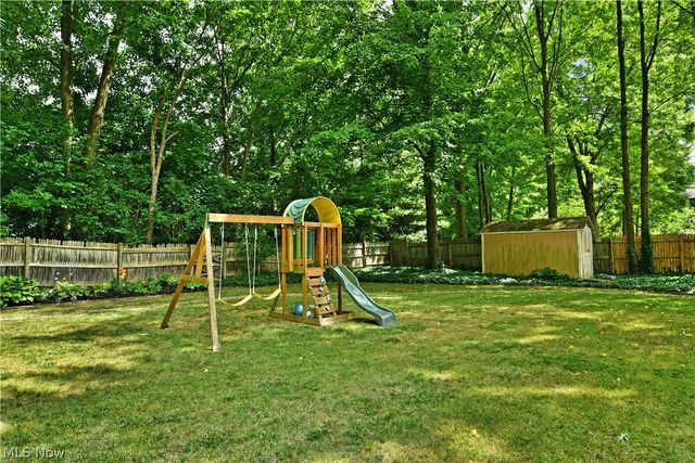 5841 Sampson Drive, Girard, OH 44420