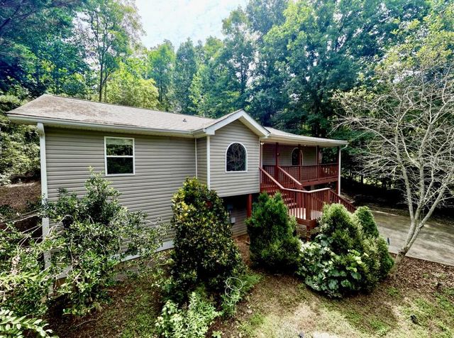 557 Grayce Lane, Hiawassee, GA 30546
