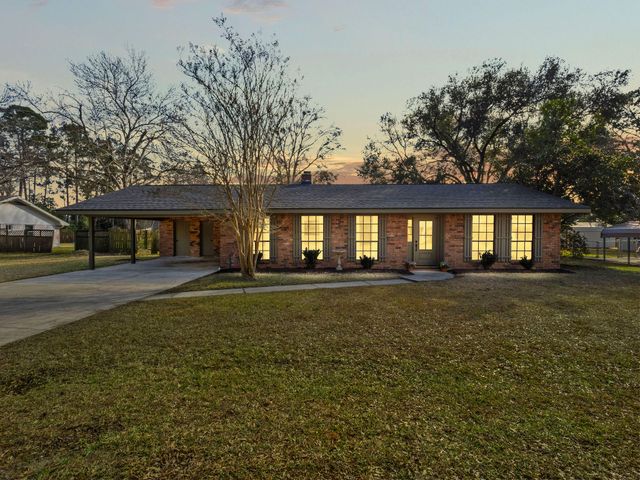 2025 Bennett St, Deridder, LA 70634