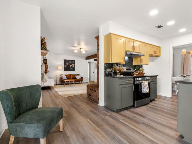 2025 Bennett St, Deridder, LA 70634