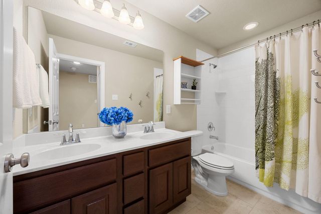 1404 Rimstone DR, Cedar Park, TX 78613