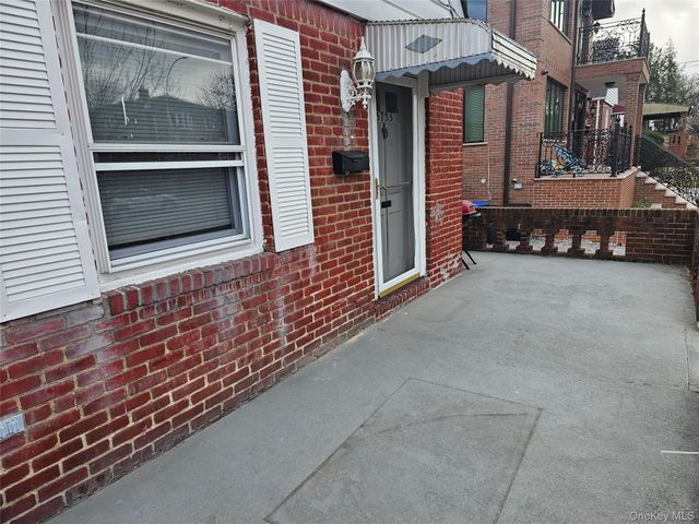 57-35 Parsons Boulevard House, Fresh Meadows, NY 11365