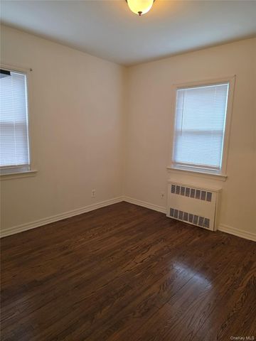57-35 Parsons Boulevard House, Fresh Meadows, NY 11365