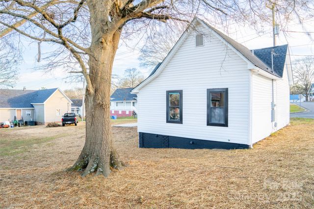 748 Efird Street, Albemarle, NC 28001