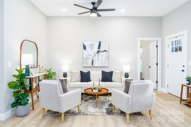 748 Efird Street, Albemarle, NC 28001