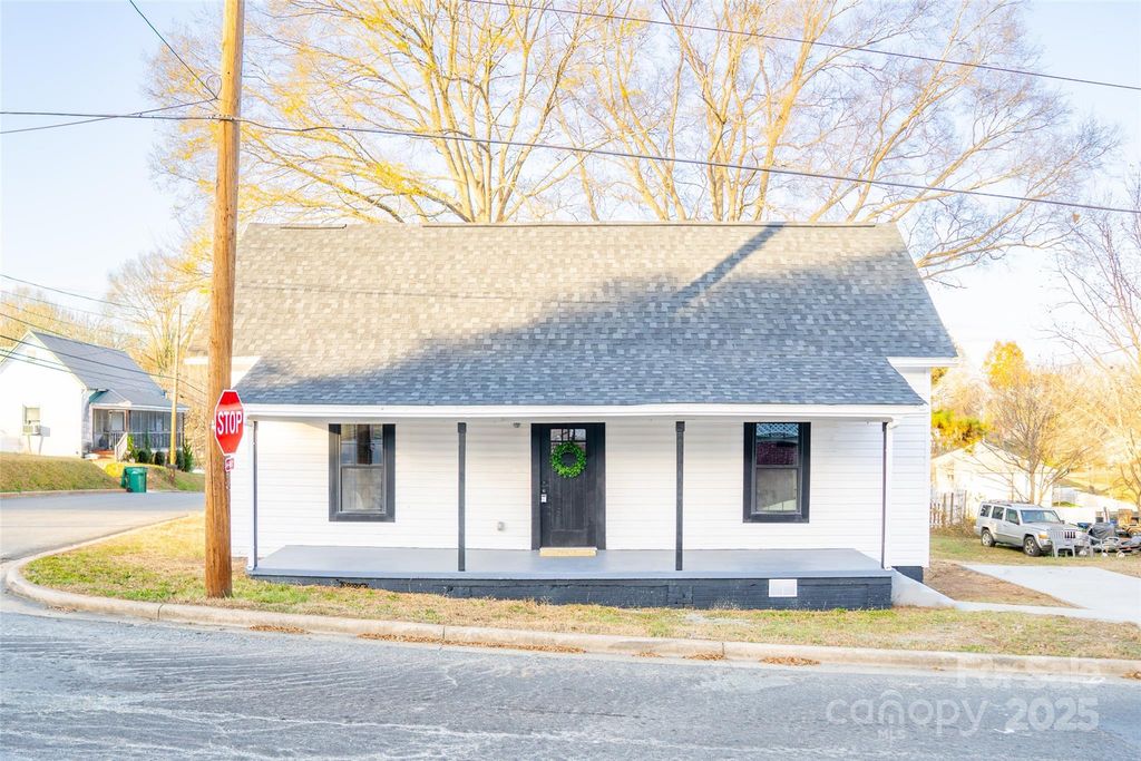 748 Efird Street, Albemarle, NC 28001