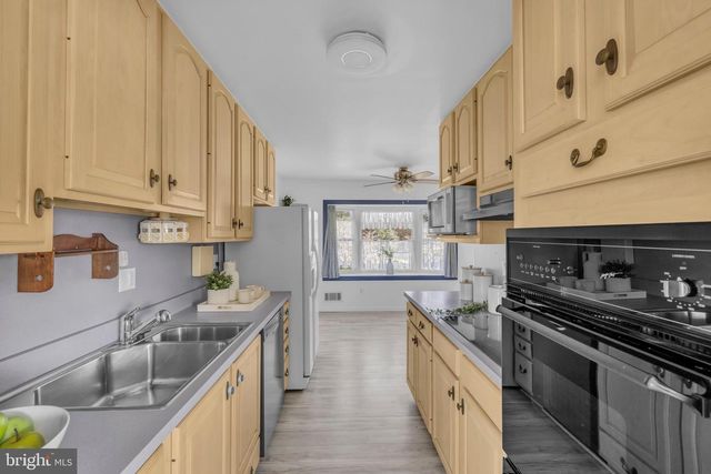 9807 LOCUST AVE, Lanham, MD 20706