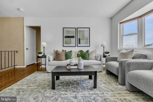 9807 LOCUST AVE, Lanham, MD 20706