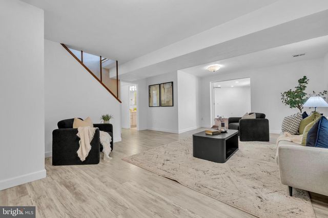 9807 LOCUST AVE, Lanham, MD 20706