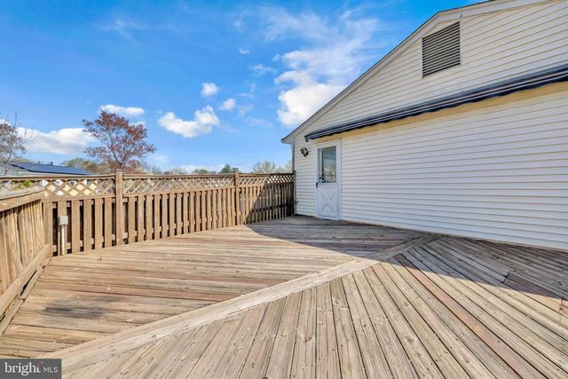 9807 LOCUST AVE, Lanham, MD 20706