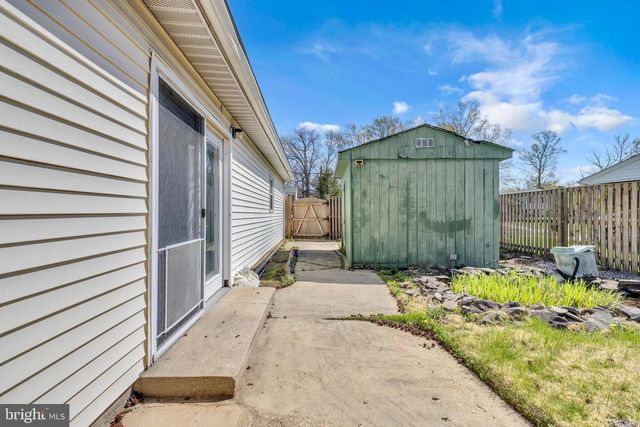 9807 LOCUST AVE, Lanham, MD 20706