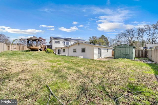 9807 LOCUST AVE, Lanham, MD 20706