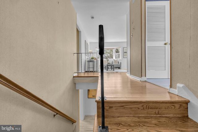 9807 LOCUST AVE, Lanham, MD 20706