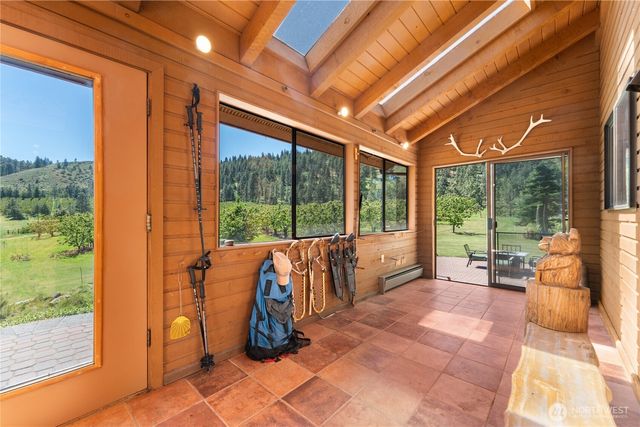 712 Moonlit Lane, Wenatchee, WA 98801