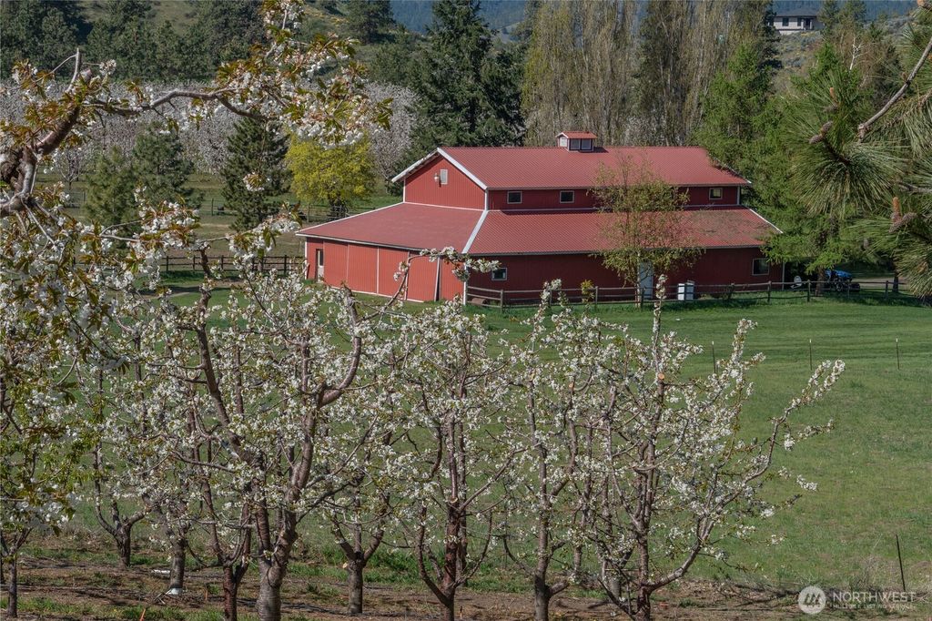 712 Moonlit Lane, Wenatchee, WA 98801