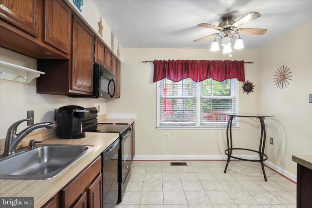 12075 WILLOWOOD DR, Woodbridge, VA 22192