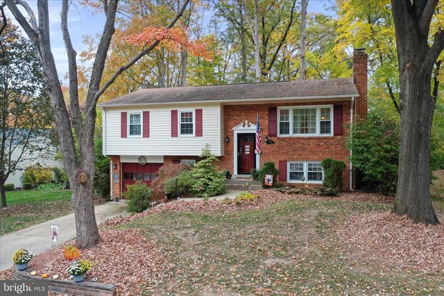 12075 WILLOWOOD DR, Woodbridge, VA 22192