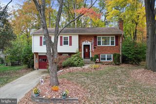 12075 WILLOWOOD DR, Woodbridge, VA 22192