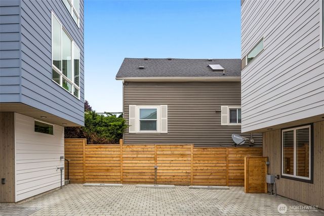 1625 B 21st Avenue, Seattle, WA 98122