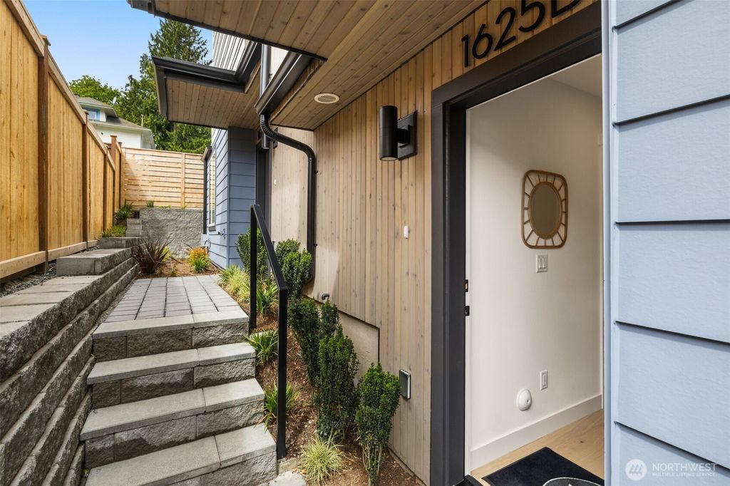 1625 B 21st Avenue, Seattle, WA 98122