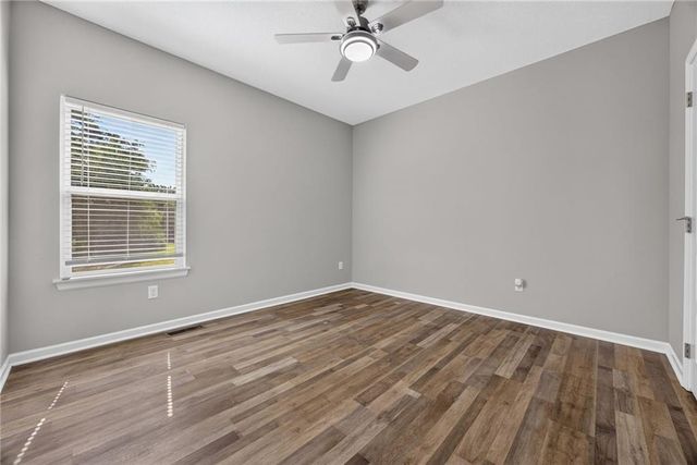 20194 207th Street, Tonganoxie, KS 66086