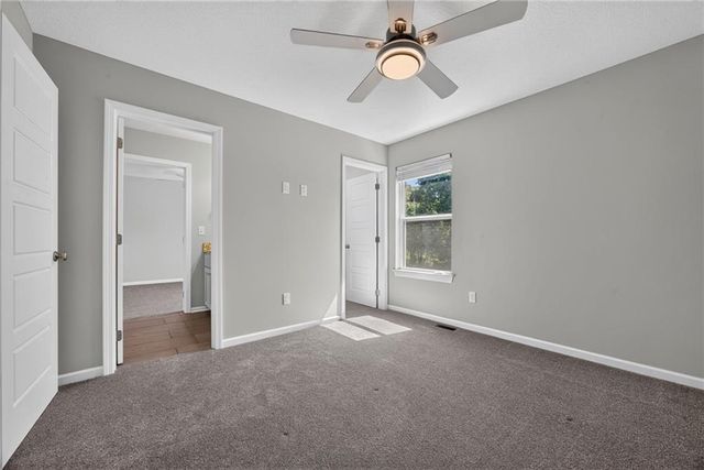 20194 207th Street, Tonganoxie, KS 66086