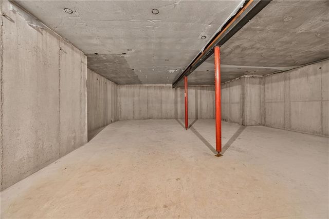 20194 207th Street, Tonganoxie, KS 66086