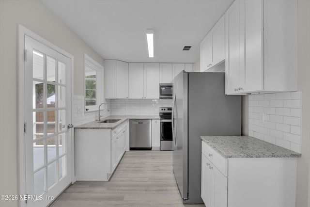 1641 CHARON Road, Jacksonville, FL 32205