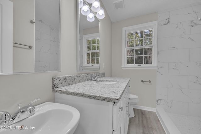 1641 CHARON Road, Jacksonville, FL 32205