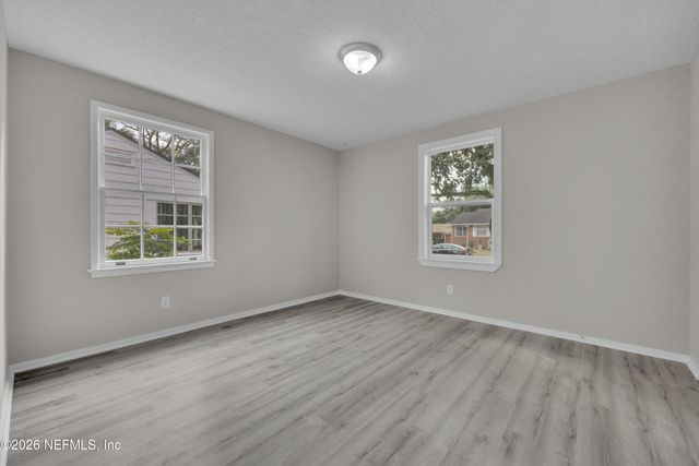 1641 CHARON Road, Jacksonville, FL 32205