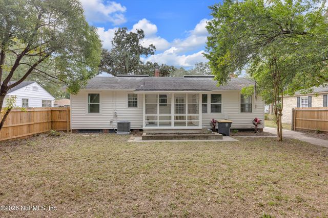 1641 CHARON Road, Jacksonville, FL 32205