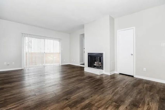 4400 Memorial Drive 28-1193, Houston, TX 77007