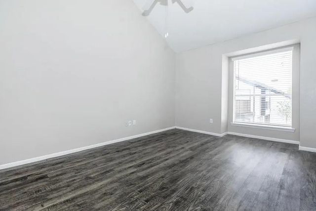 4400 Memorial Drive 28-1193, Houston, TX 77007