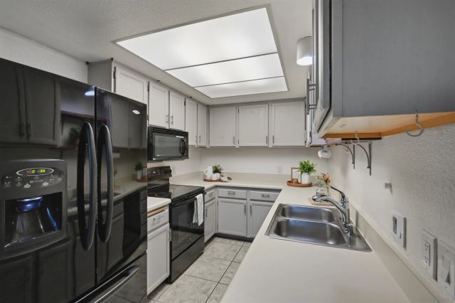 8837 Tamberly C, Santee, CA 92071
