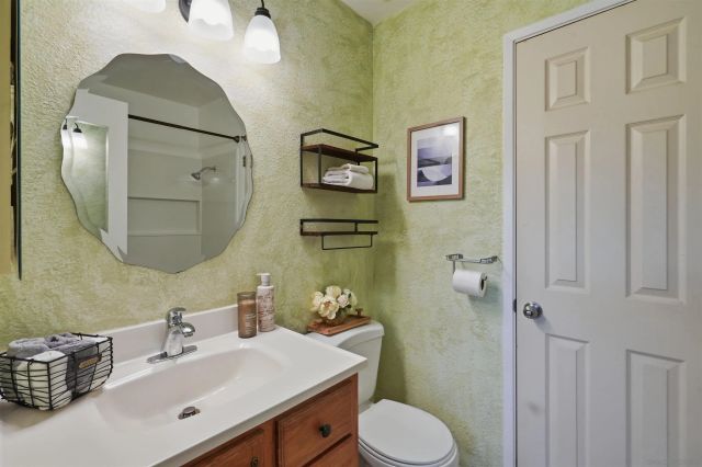 8837 Tamberly C, Santee, CA 92071