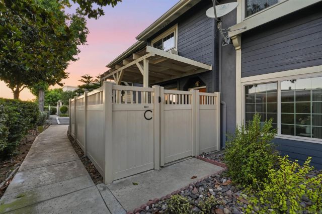 8837 Tamberly C, Santee, CA 92071