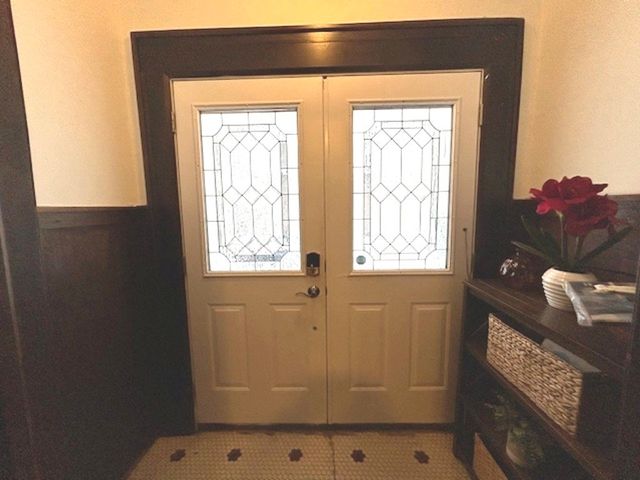 142 MYRTLE Street, Erie, PA 16507