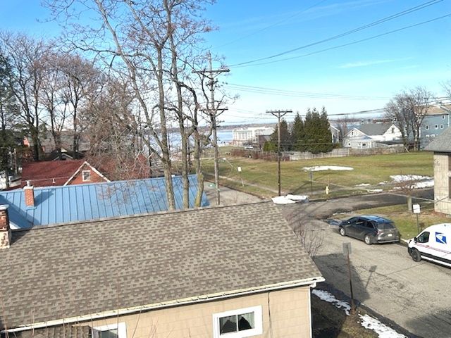 142 MYRTLE Street, Erie, PA 16507