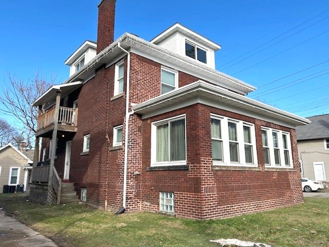 142 MYRTLE Street, Erie, PA 16507