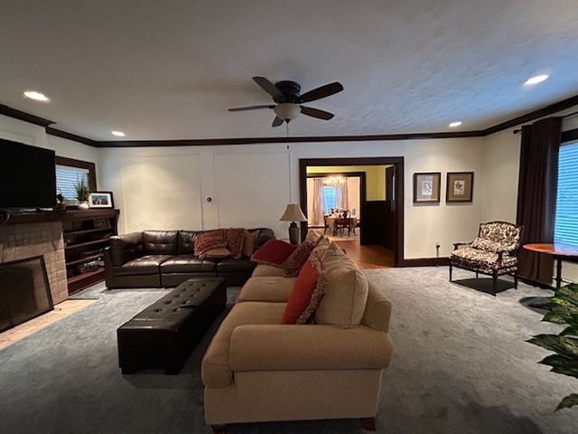 142 MYRTLE Street, Erie, PA 16507