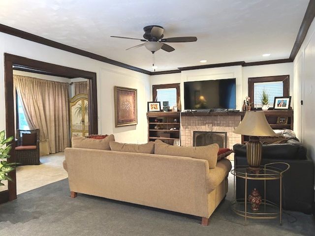 142 MYRTLE Street, Erie, PA 16507