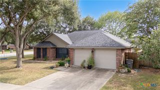 101 Bridle Lane, Victoria, TX 77904
