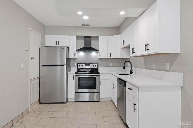 6366 W Fairfied Dr C, Pensacola, FL 32506