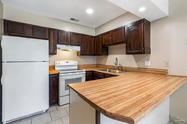 6366 W Fairfied Dr C, Pensacola, FL 32506
