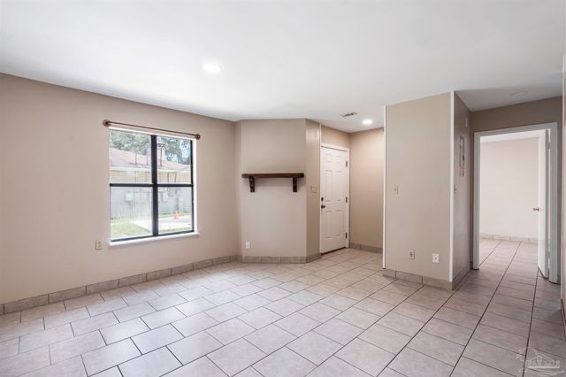 6366 W Fairfied Dr C, Pensacola, FL 32506