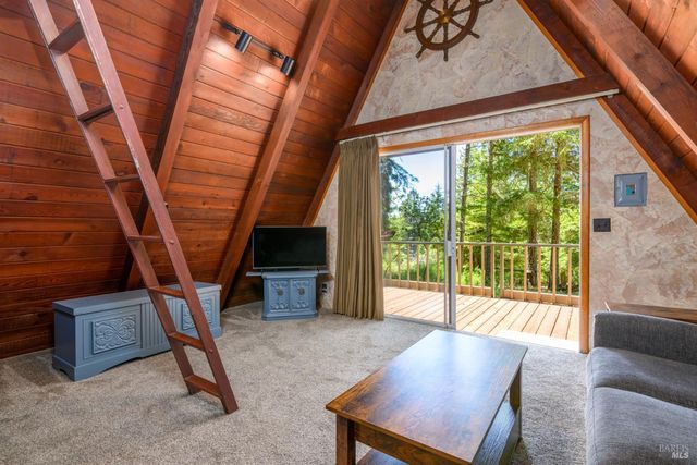 46321 Redwood Way, Gualala, CA 95445