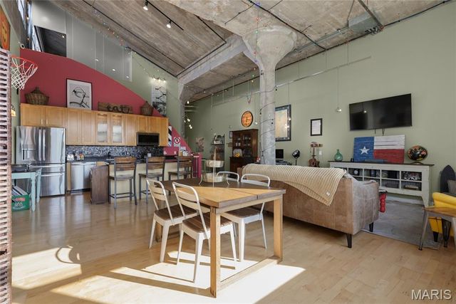 1511 Locust Street 805, St Louis, MO 63103