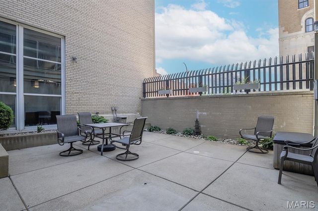 1511 Locust Street 805, St Louis, MO 63103