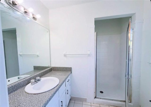 500 Rue De Chateau, Stone Mountain, GA 30083